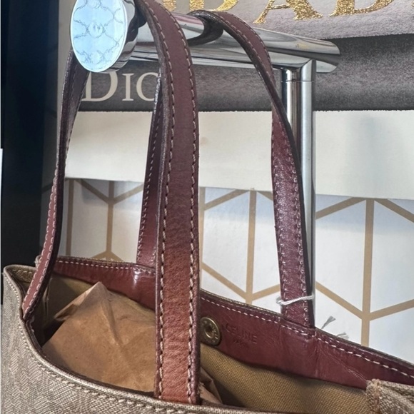 Celine Macadam Canvas Handbag Beige/brown. 
Pre-loved. Authentic. - Picture 7 of 7